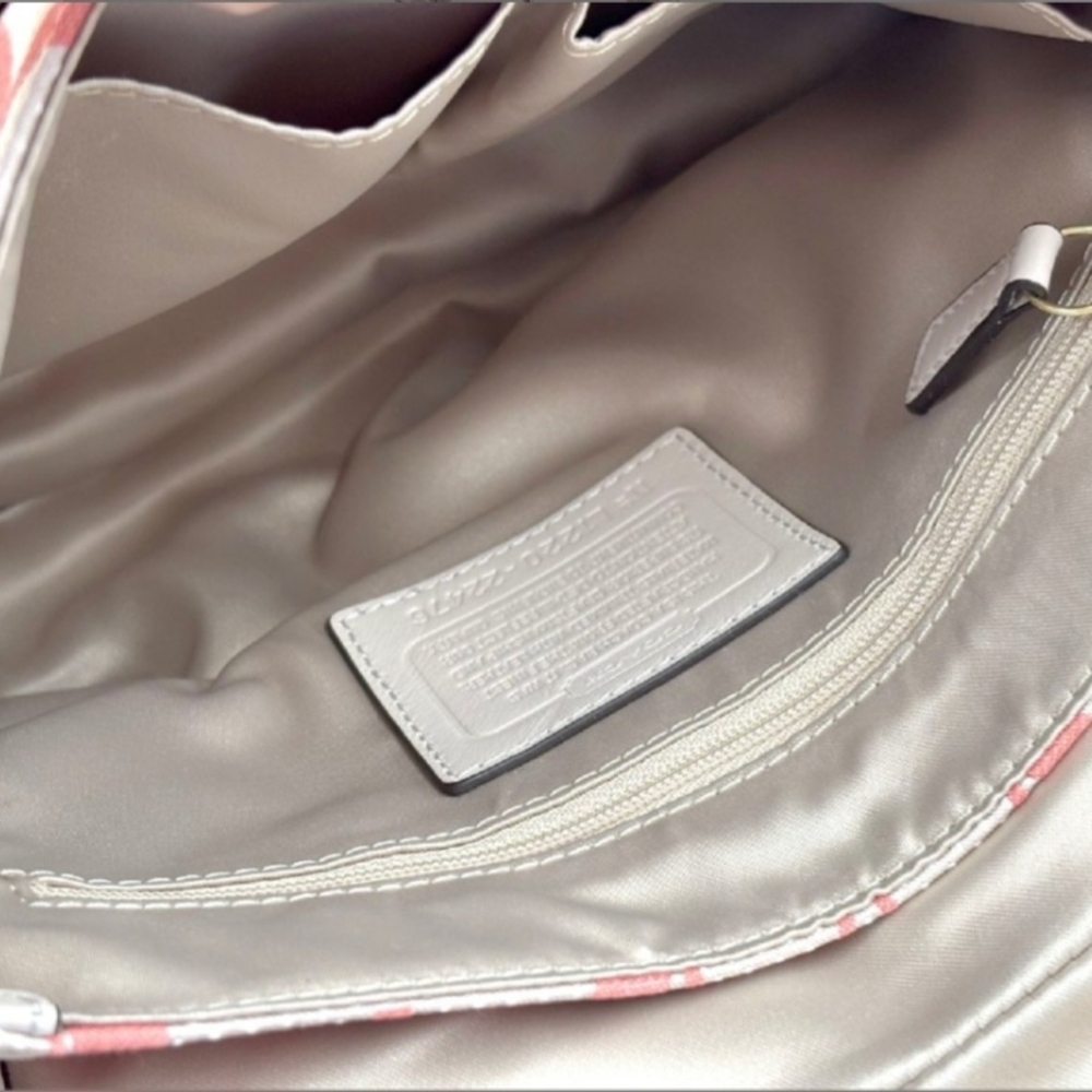 Rare Coach Poppy Signature C-Dot 2-Way Limited Edition Bag - Picture 6 of 16